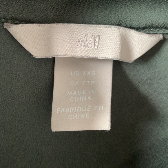 H&M Dark Green Festive Classy Blouse / Size XXS - Picture 6 of 13